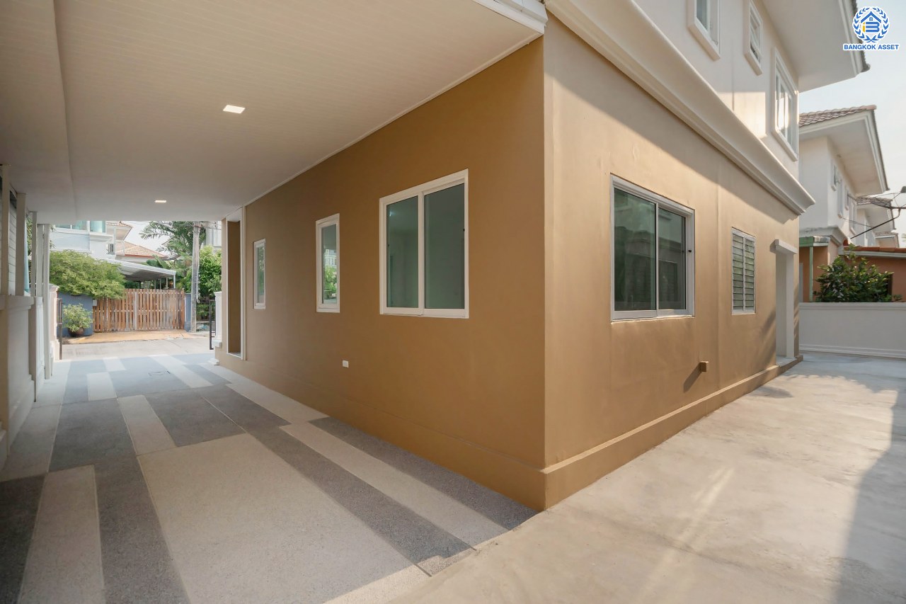 บ้านมือสองตกแต่งใหม่ สุดคุ้ม! โครงการ ภัสสร8 บางใหญ่ ดีไซน์สวย เนื้อที่ 50.7 ตร.ว. ฟังก์ชัน 4 ห้องนอน 3 ห้องน้ำ จอดรถได้ 2 คัน แต่งครบพร้อมอยู่ บนทำเลศักยภาพ โครงการติดถนนใหญ่ เข้า-ออกสะดวก ใกล้เซ็นทรัลเวสต์เกต รถไฟฟ้า "สถานีตลาดบางใหญ่" และจุดขึ้นทางด่วน "ศรีรัช"